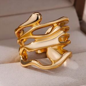 Elegant Gold-Tone Abstract Ring